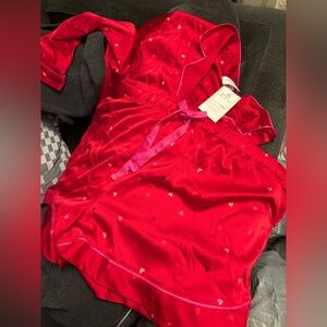 Women's Red Heart Print Sleepwear Set NWT